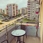 Avantgarden דירה